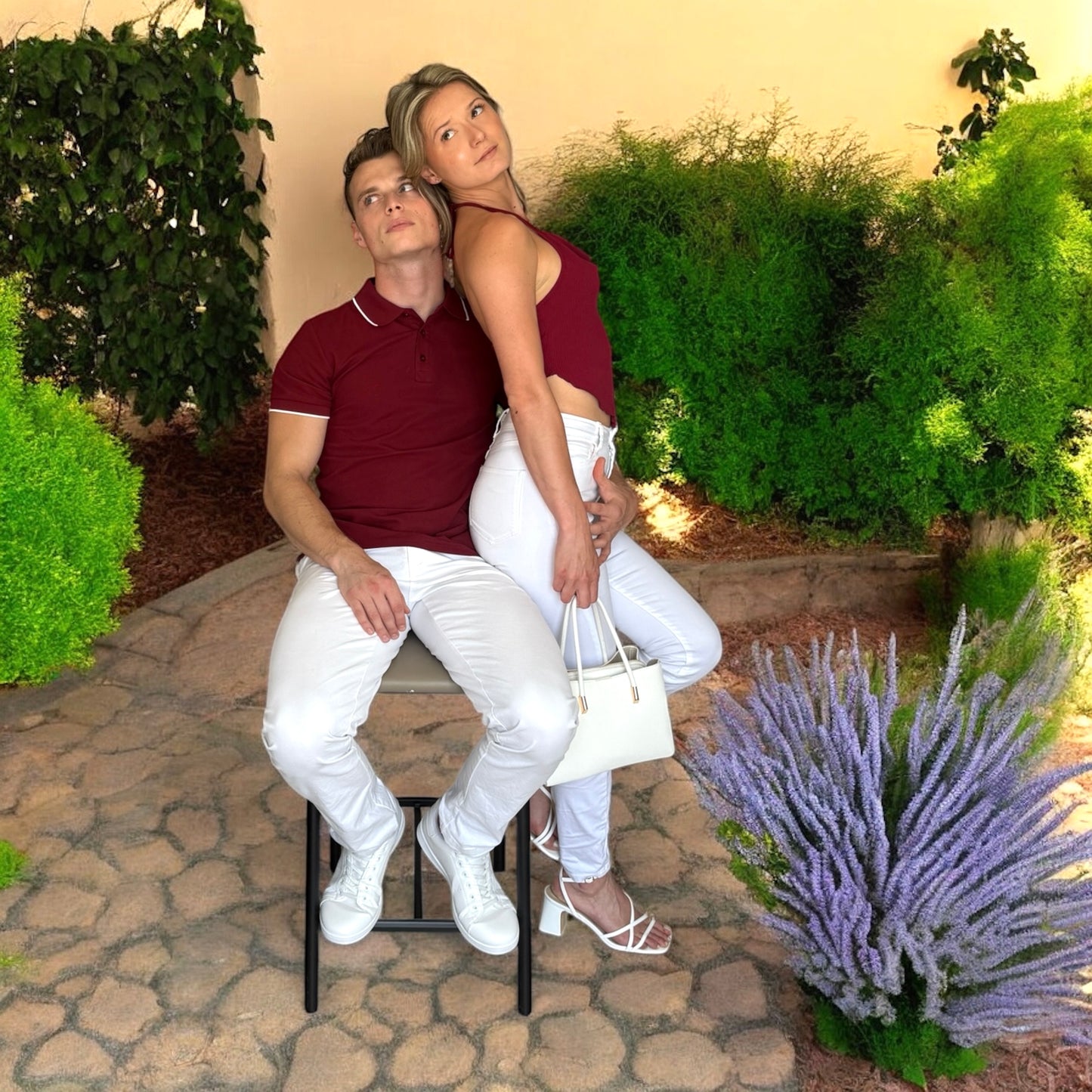Le Couple Blanc & Bordeaux / noir