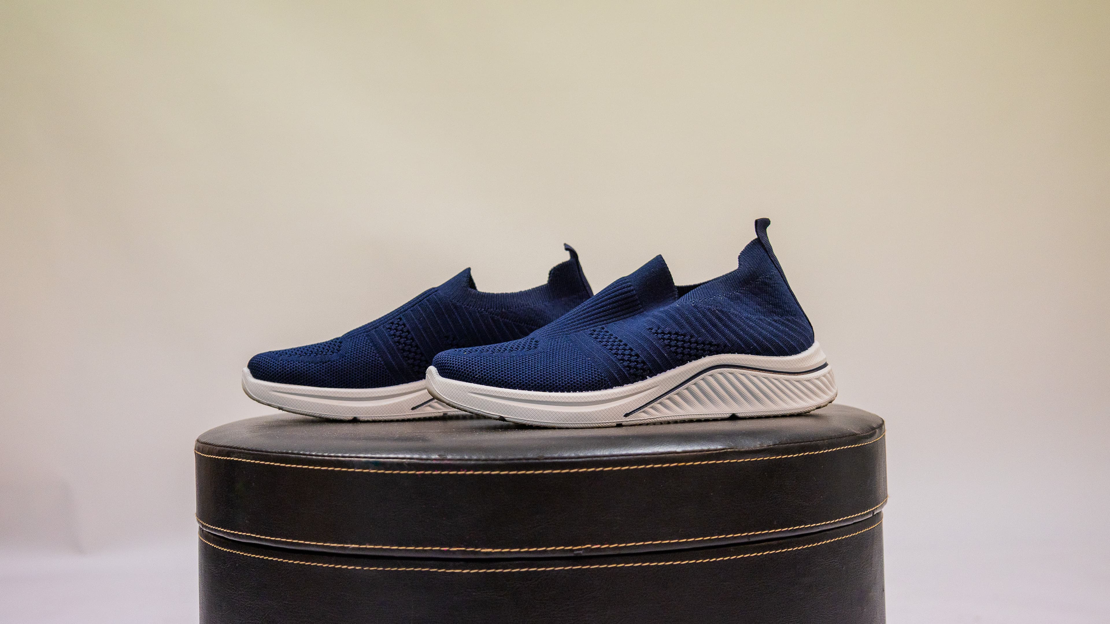 Baskets Minimalistes – Bleu Marine - miniature 6