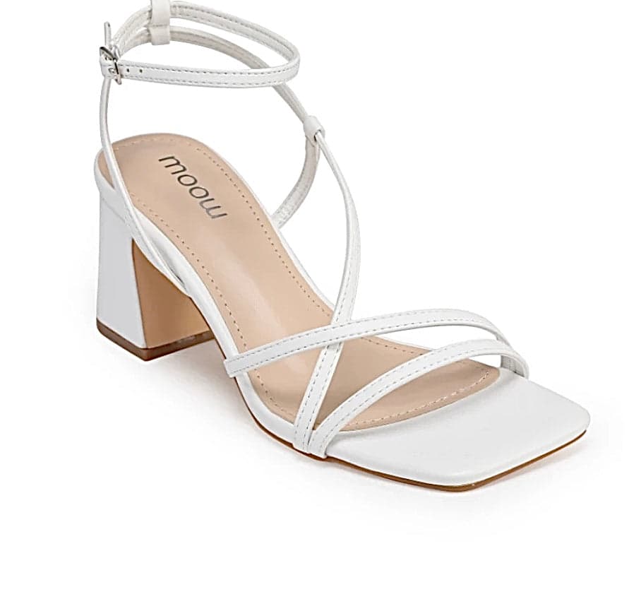 SANDALES avec des brides - miniature 3