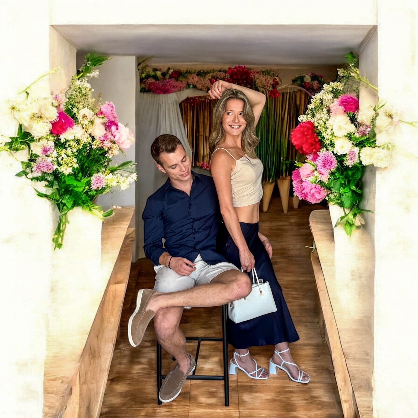 Le Couple Jupe Marine & Top Beige